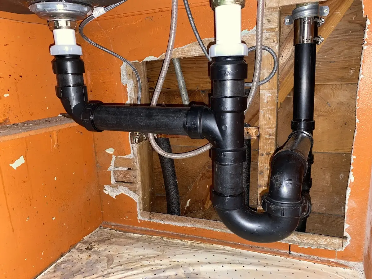 Professional Pipe Bursting equipment and tools on the job in Benton